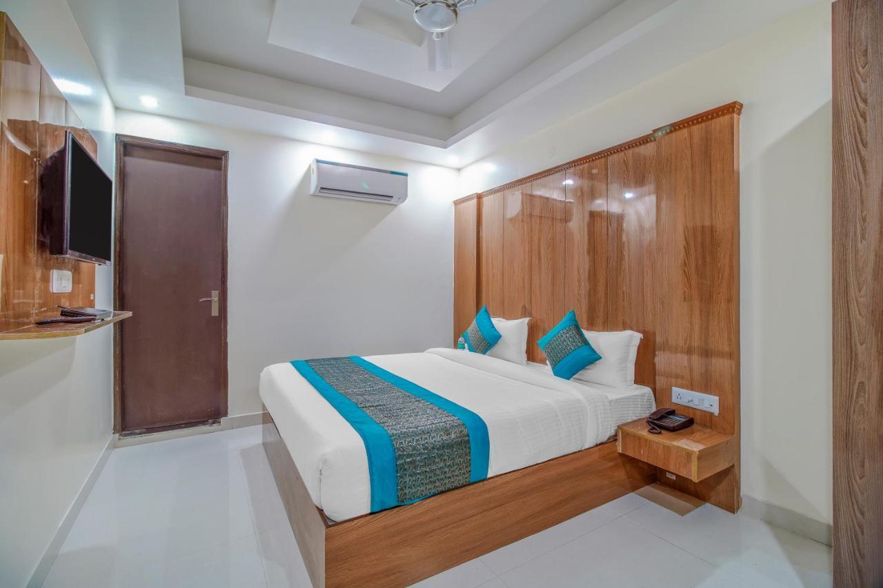Hotel Classic Paradise นิวเดลี ภายนอก รูปภาพ